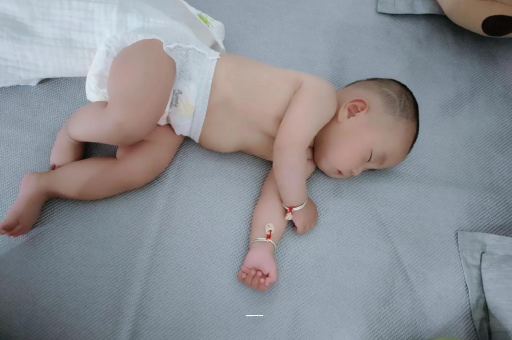 广州代怀试管生子五个月宝宝体重 广州代怀试管生子五个月宝宝体重