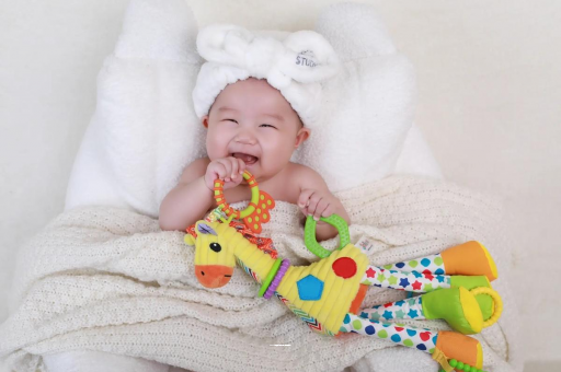 广州代怀试管生子宝宝头发造型